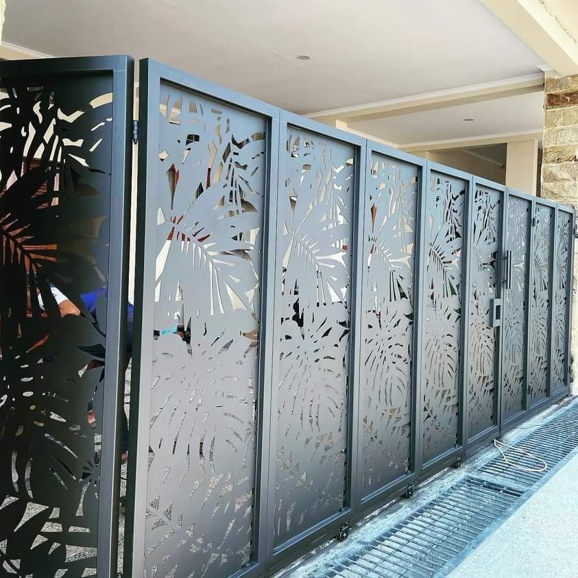 Decorated Steel Rolling Gate